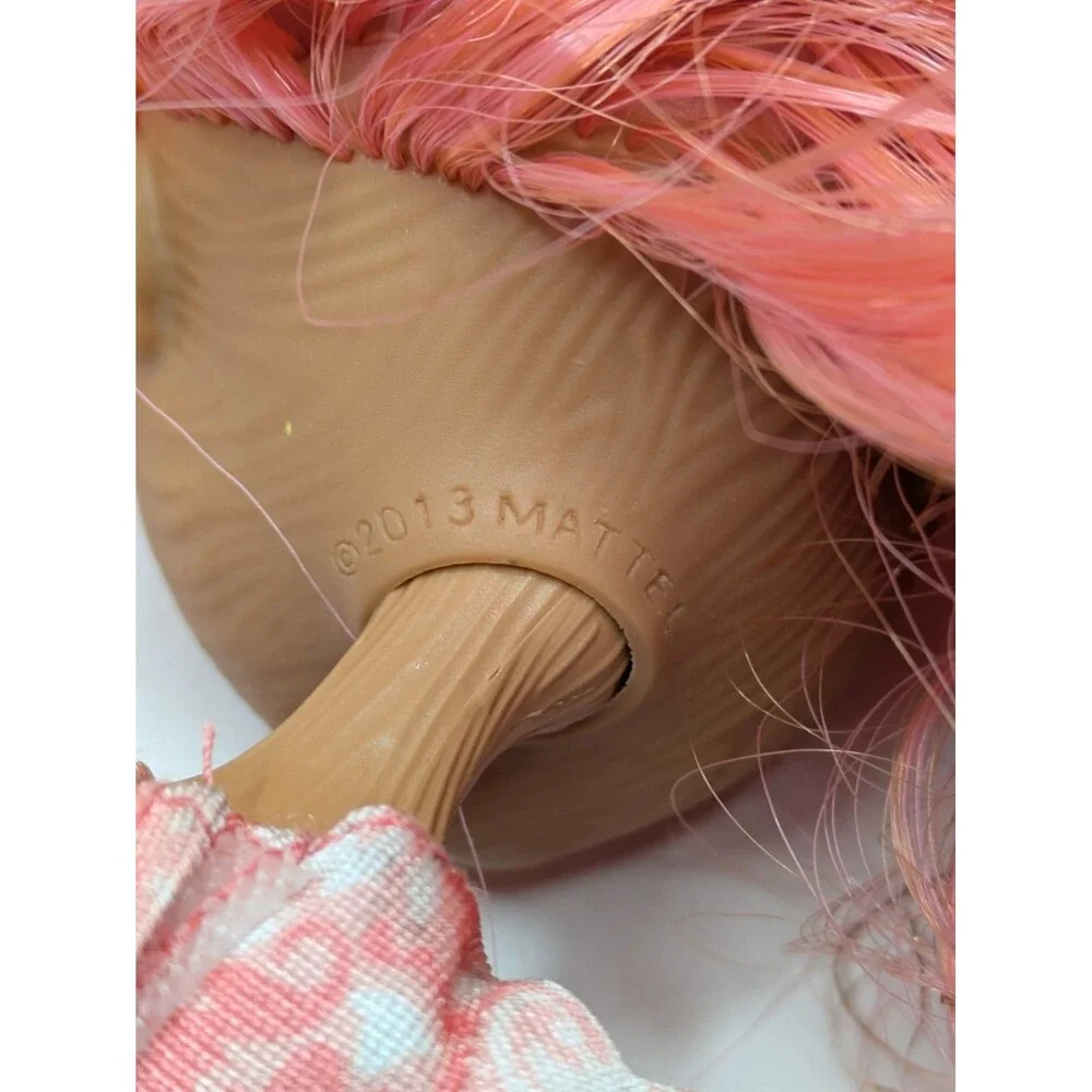 Ever After High Birthday Ball Sweet Scents Cedar Wood 2015 READ Articulated
